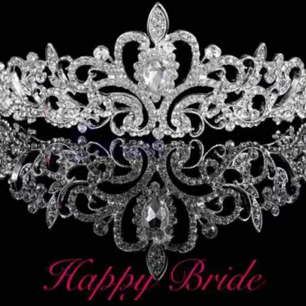 Bridal stunning Crystal Tiara Crown
